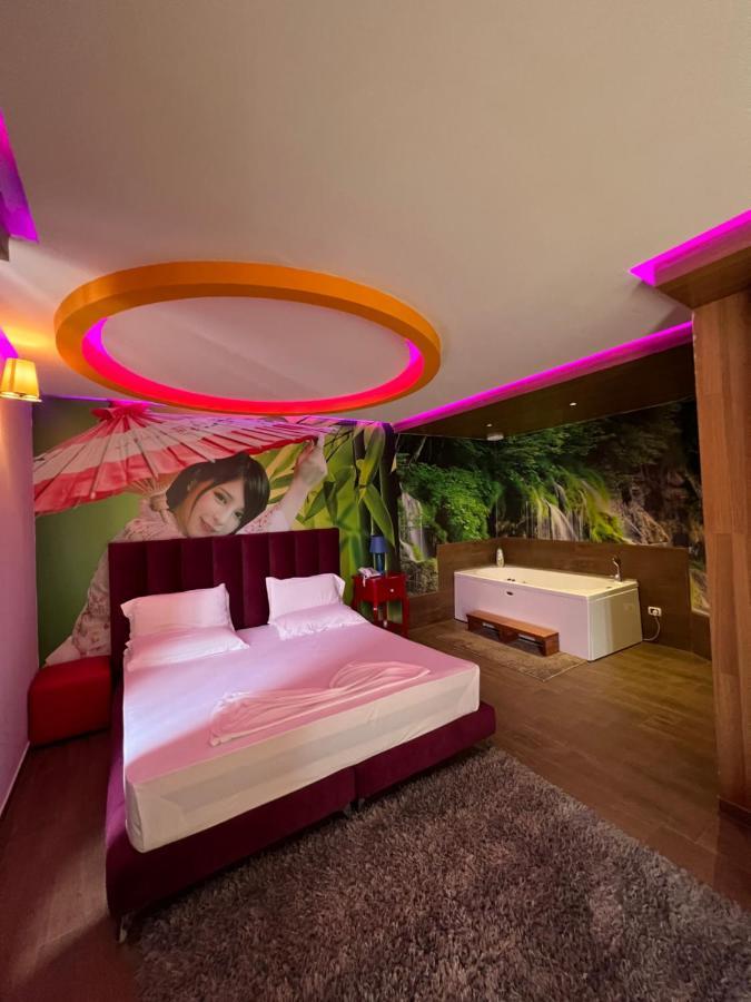Vivi La Vita Hotel Tirana Exterior photo