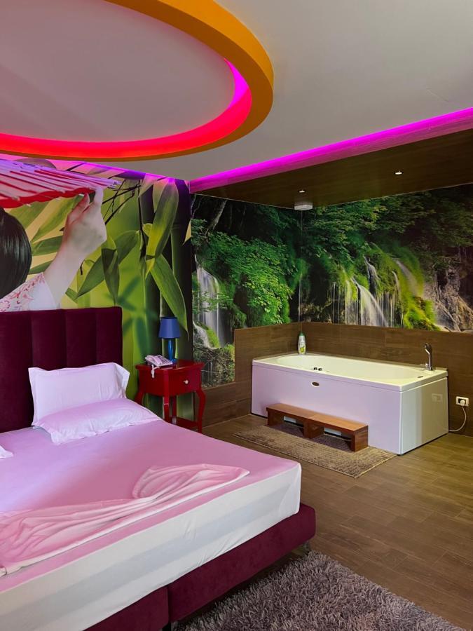 Vivi La Vita Hotel Tirana Exterior photo